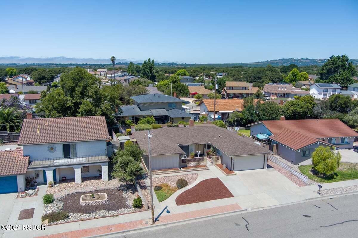 157 Gemini Avenue Lompoc, CA 93436 - Photo 4 of 18 Exterior Drone view