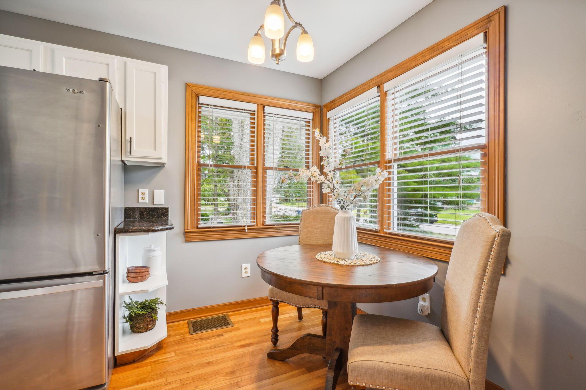 2184 Shrewsbury Road Columbus, OH 43221 - Photo 6 of 30 6-web-or-mls-2184-shrewsbury-rd