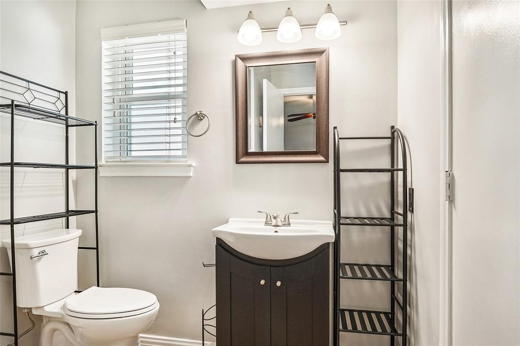 1506 Springbrook Street Corinth, TX 76210 - Photo 22 of 40