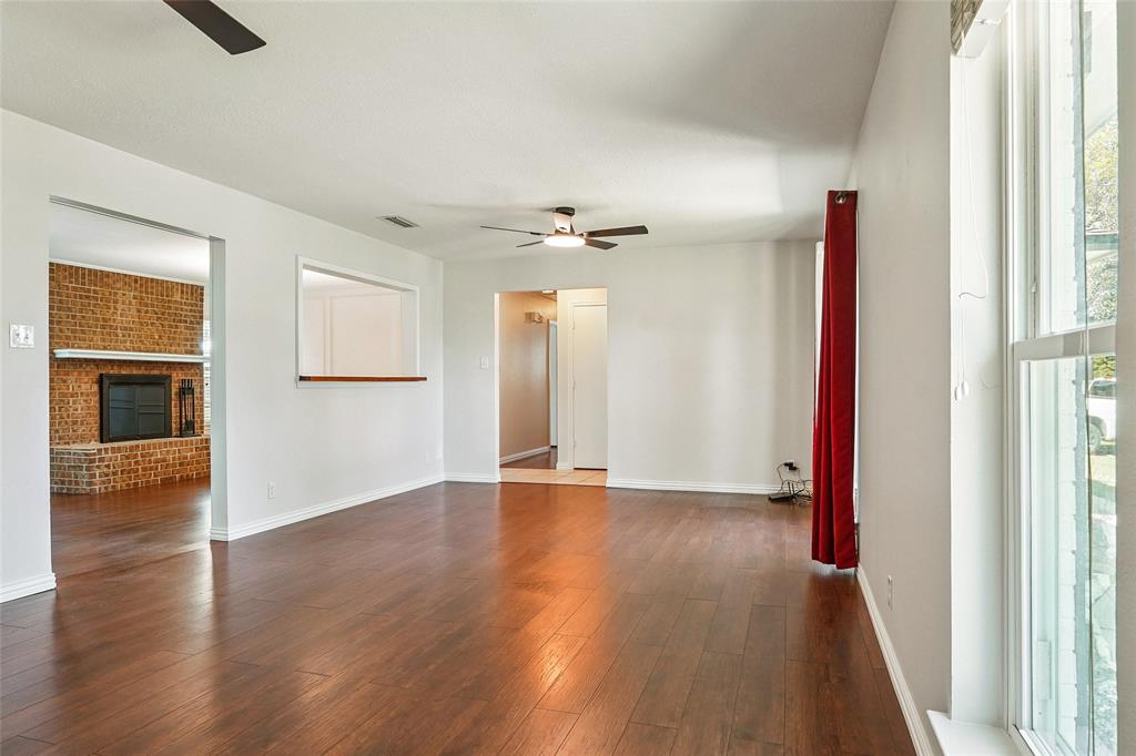 1506 Springbrook Street Corinth, TX 76210 - Photo 4 of 40 Flexible for Family, Dining, or living room.