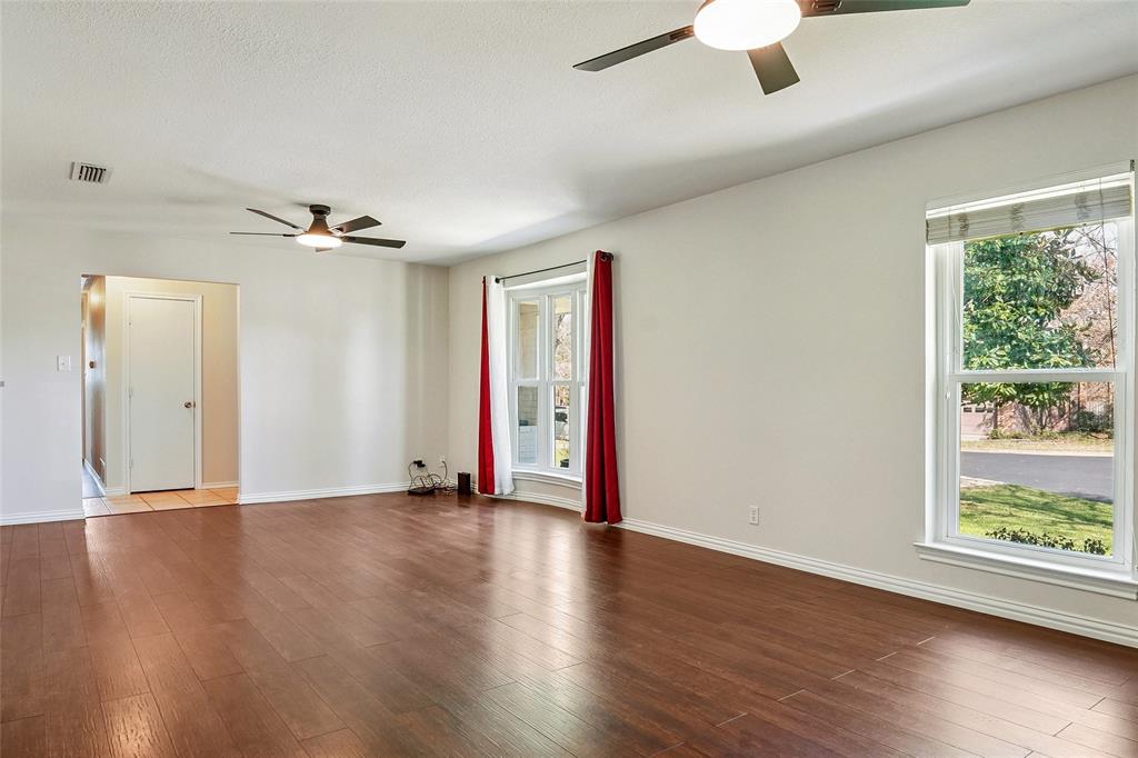 1506 Springbrook Street Corinth, TX 76210 - Photo 5 of 40 Flexible for Family, Dining, or living room.