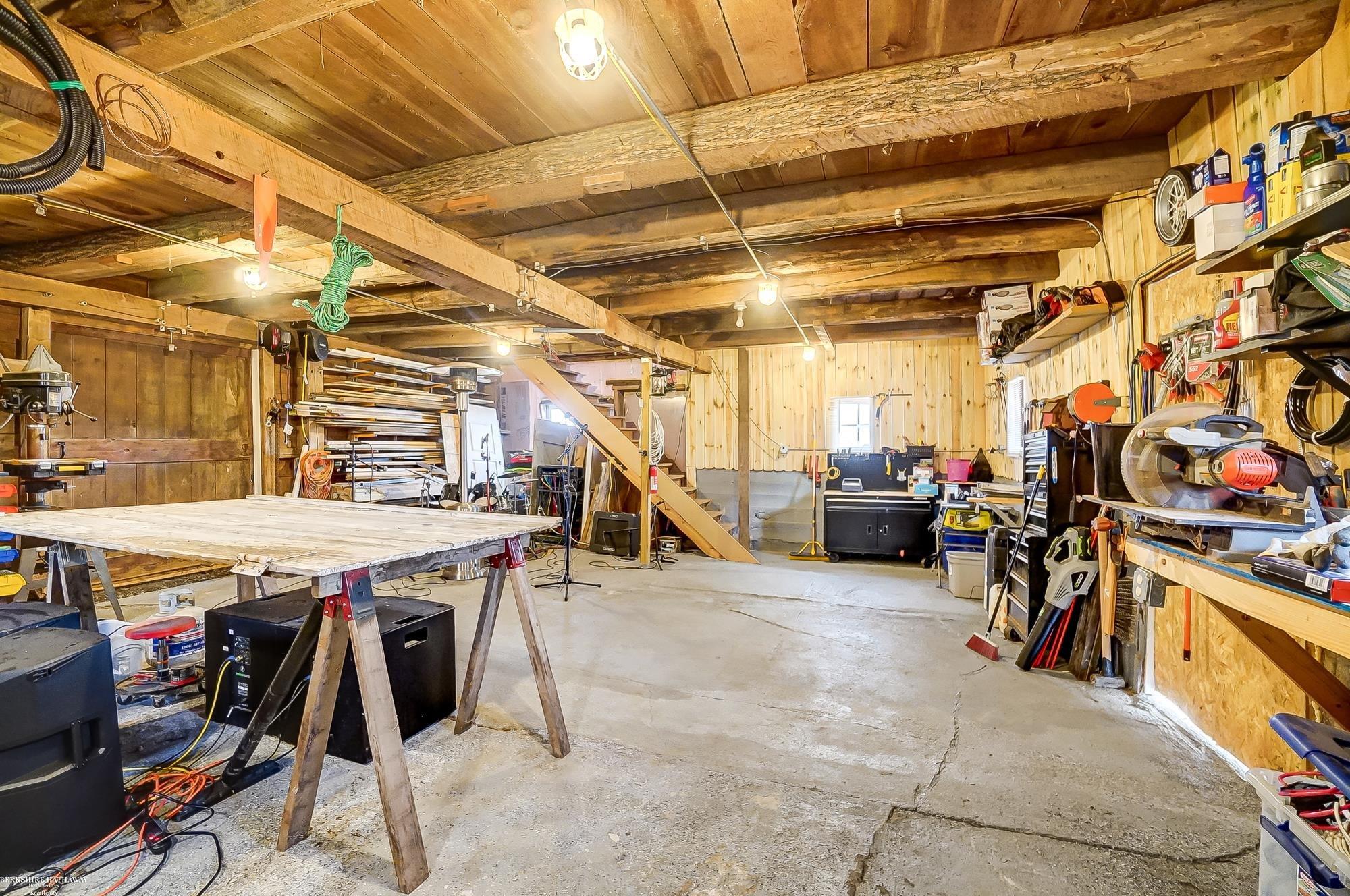 1721 Carleton Rockwood Road Carleton, MI 48117 - Photo 66 of 78 50165620-cf3dffab-4039-47cd-bcd7-28a044615ed1.JPG