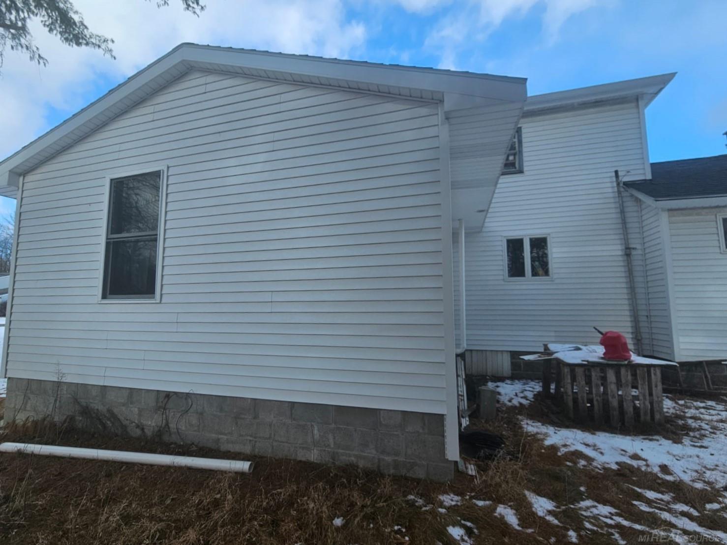 3275 South Towerline Road Bridgeport, MI 48722 - Photo 35 of 38 50165053-cececfa2-300b-4ab0-9241-a6ab908fb687.JPG