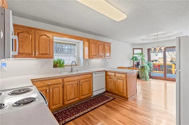 $360,000 | 1020 Northeast Woodbury Lane, Lee's Summit, MO 64086