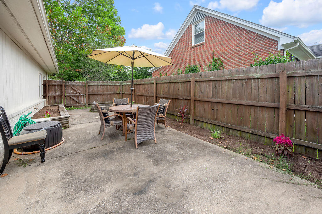 1088 Higbee Mill Road Lexington, KY 40503 - Photo 20 of 23 TDB_9555