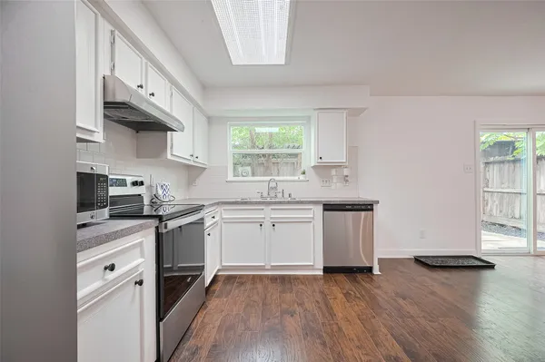 $199,900 | 10174 Beekman Pl Drive, Houston, TX 77043