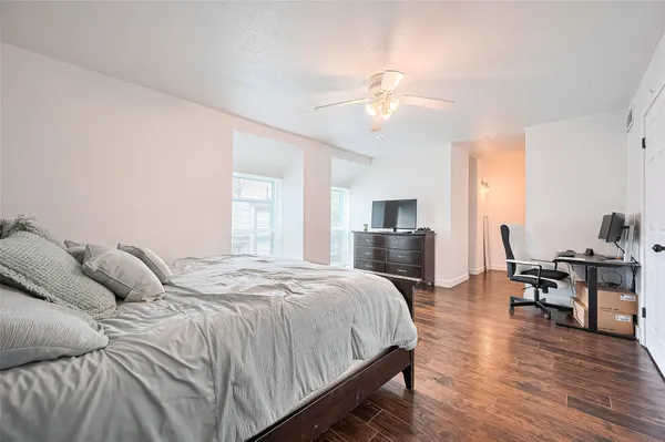 $199,900 | 10174 Beekman Pl Drive, Houston, TX 77043