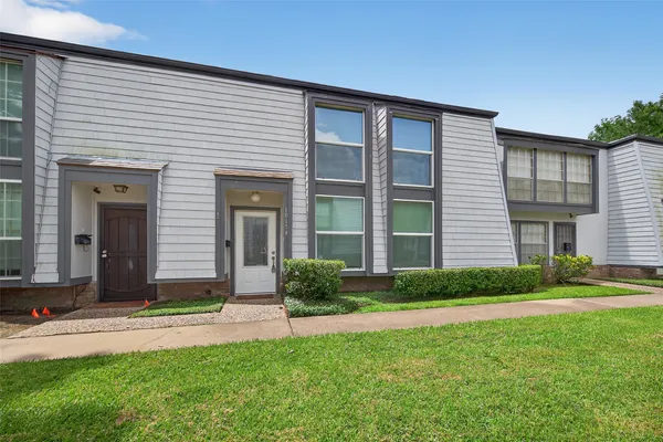 $199,900 | 10174 Beekman Pl Drive, Houston, TX 77043