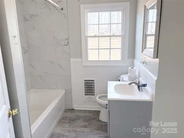 $1,700 | 2567 Bob White Lane, Gastonia, NC 28056