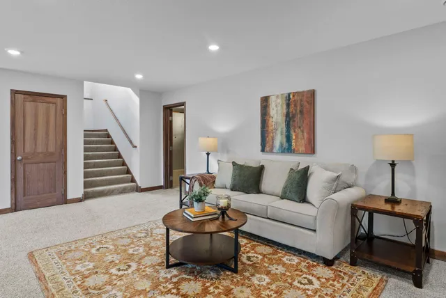 $569,750 | 1195 Ivy Way, Faribault, MN 55021