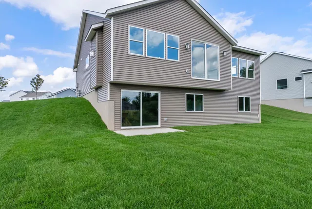 $569,750 | 1195 Ivy Way, Faribault, MN 55021