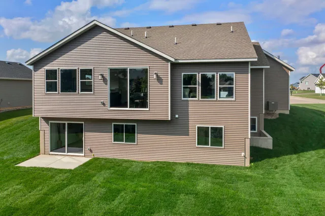 $569,750 | 1195 Ivy Way, Faribault, MN 55021