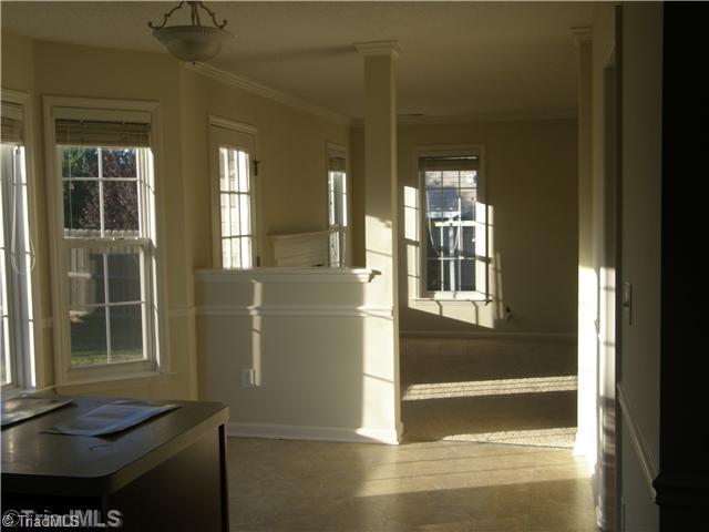 4233 Beacon Ridge Drive High Point, NC 27265 - Photo 4 of 8 Breakfast.