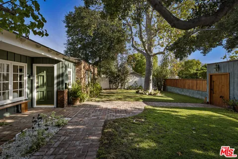 $2,175,000 | 5108 Strohm Avenue, North Hollywood, CA 91601