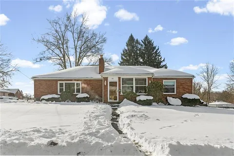 $179,500 | 738 Addis Street, New Castle, PA 16101