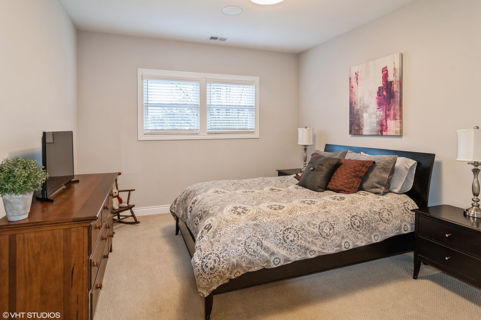 110 Lawton Road Riverside, IL 60546 - Photo 15 of 19