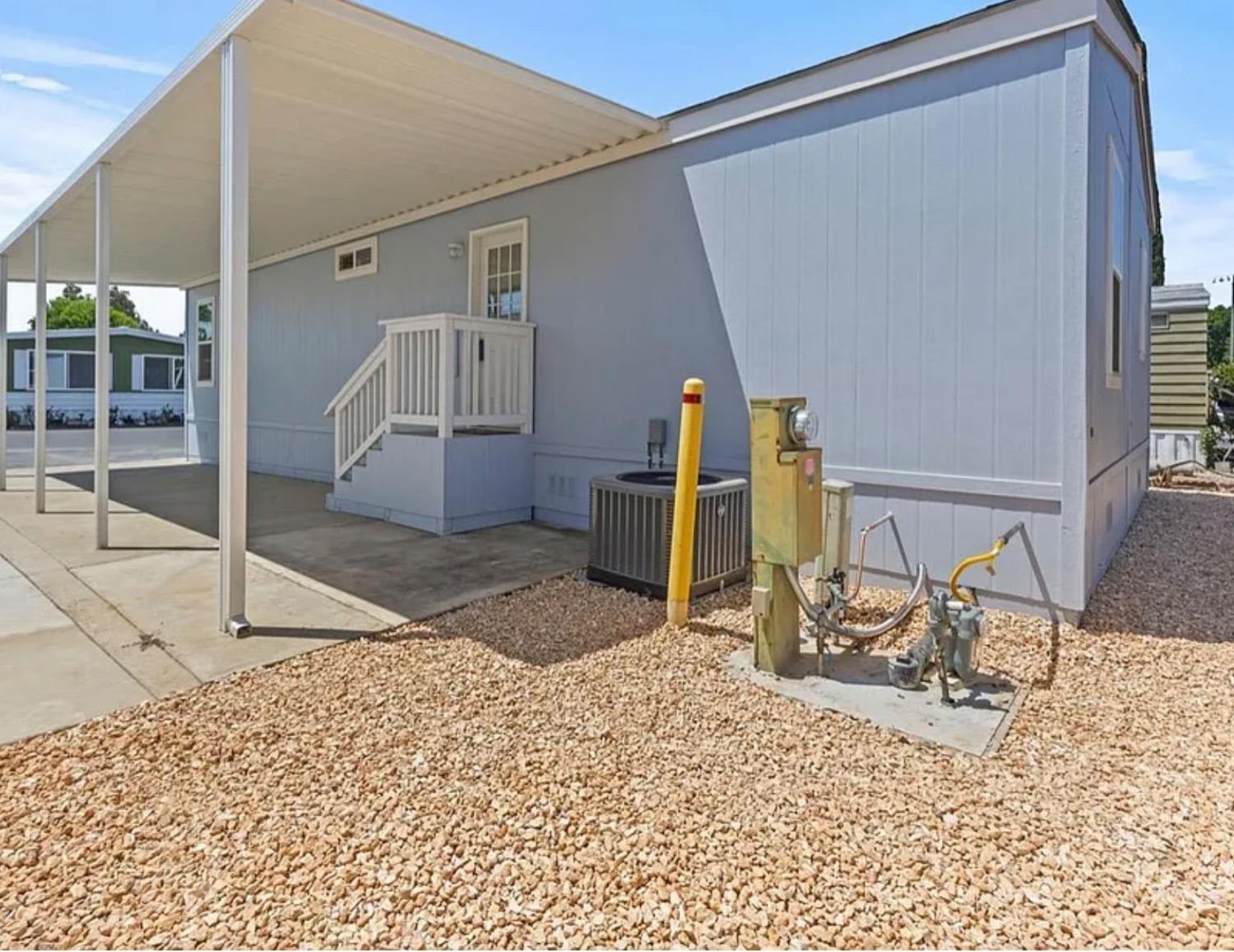 2240 Golden Oak Lane, Unit 104 Merced, CA 95341 - Photo 2 of 19 a view of a workspace