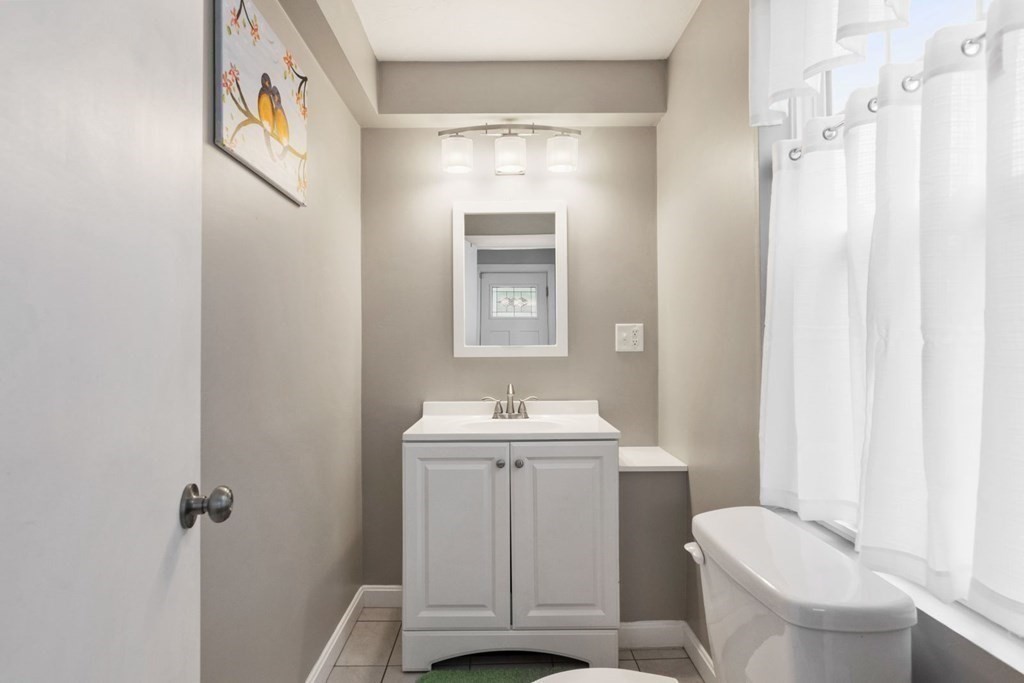 83 Mechanic Street Canton, MA 02021 - Photo 8 of 29