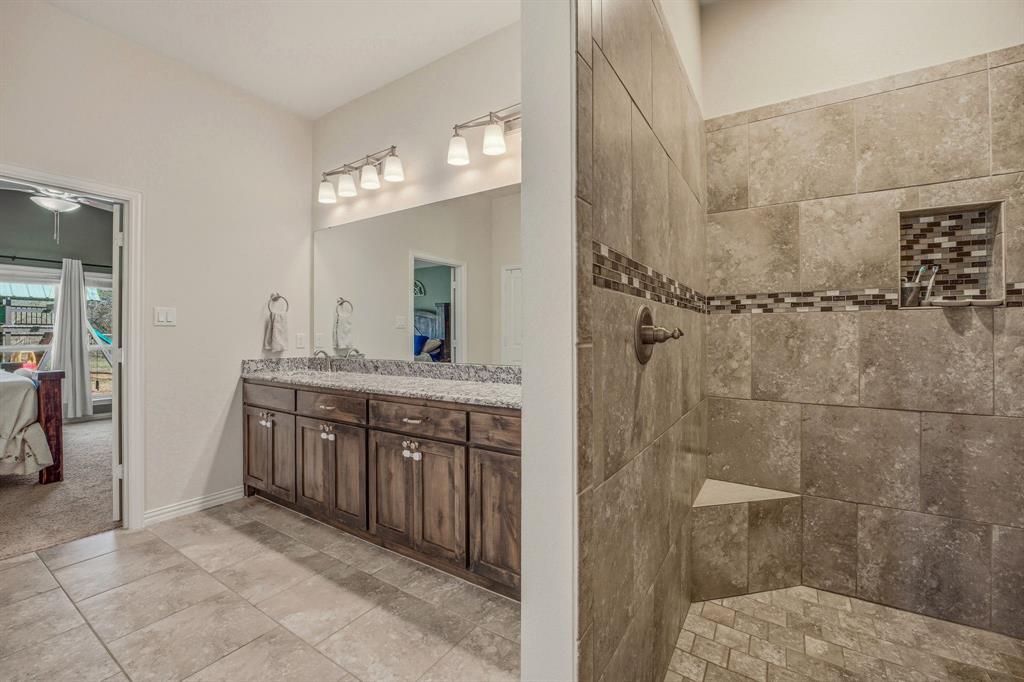 1062 Rio Grande Way Weatherford, TX 76087 - Photo 20 of 38