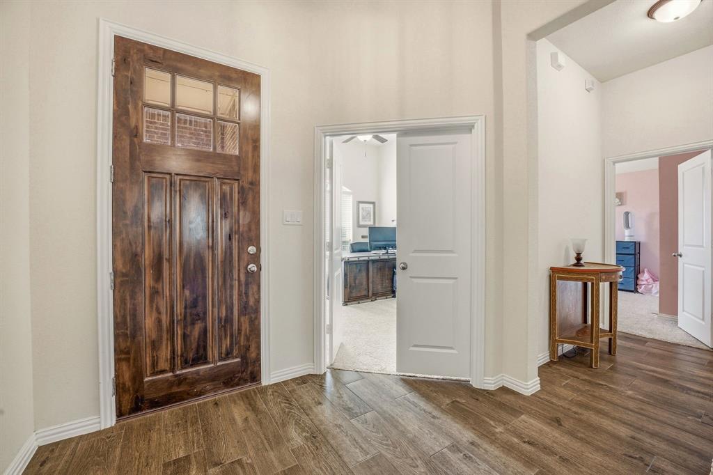 1062 Rio Grande Way Weatherford, TX 76087 - Photo 4 of 38