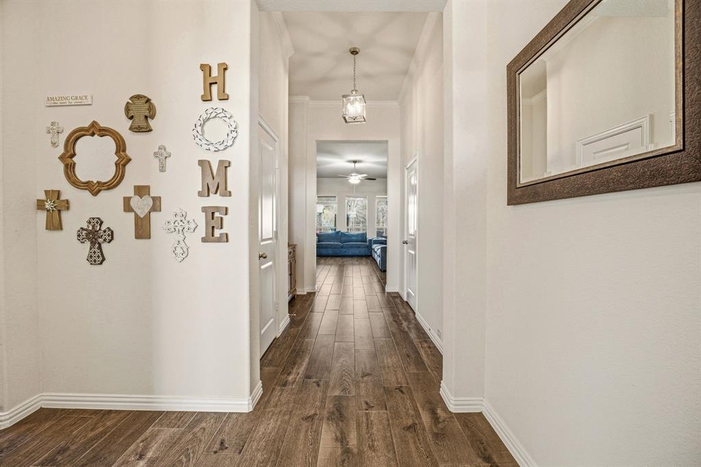 1062 Rio Grande Way Weatherford, TX 76087 - Photo 5 of 38