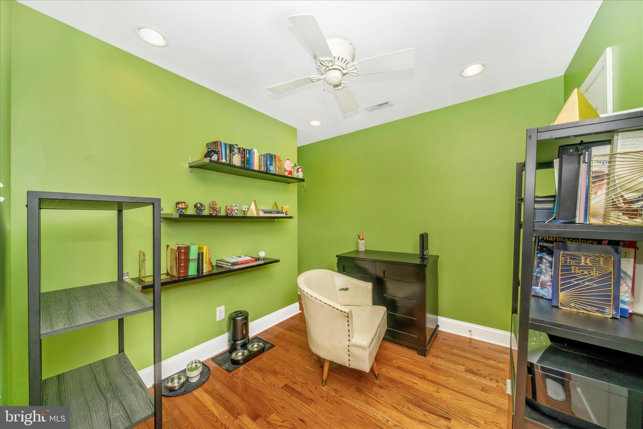 3535 Roland Avenue Baltimore, MD 21211 - Photo 31 of 55 Bedroom 3