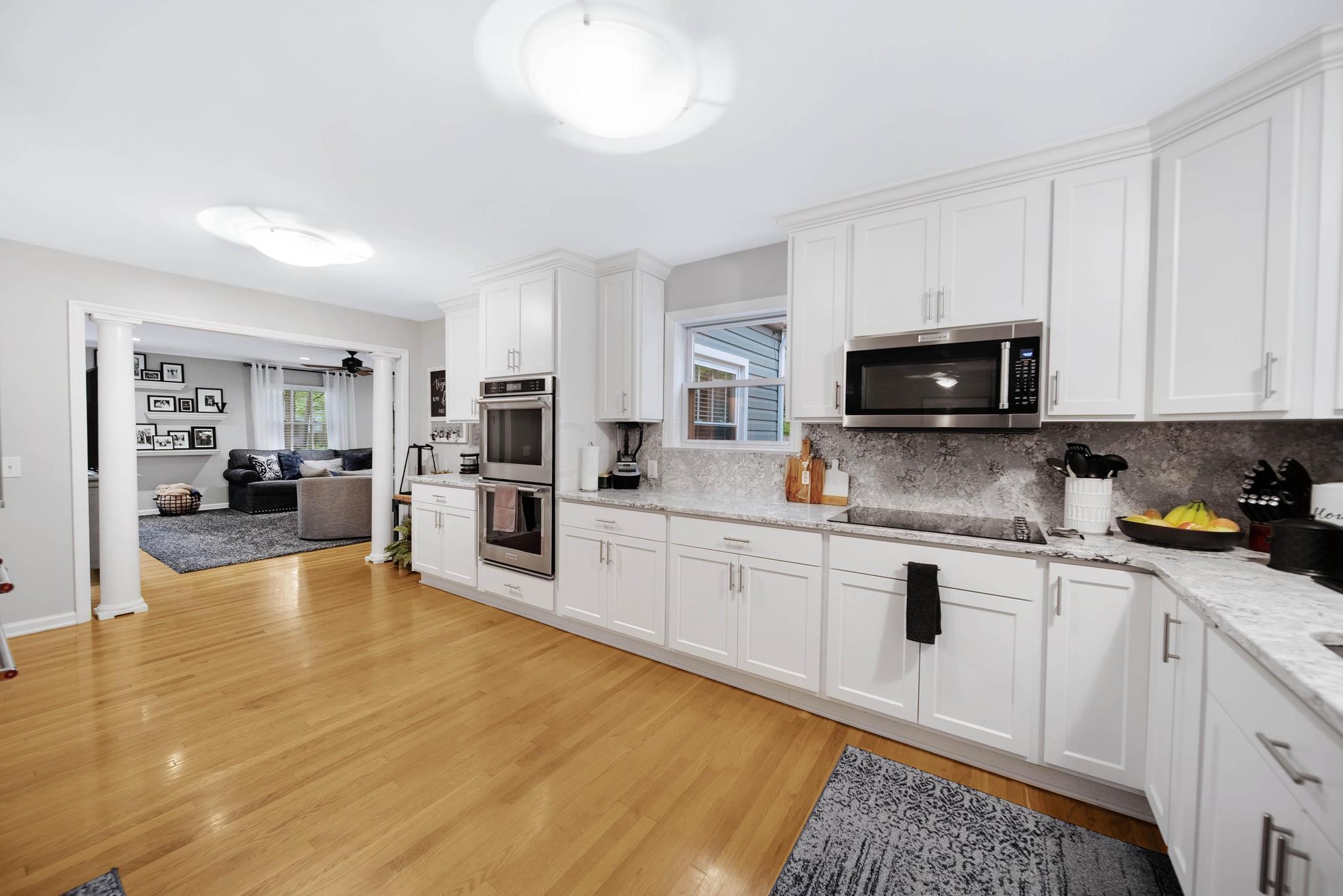 2318 Dorset Road Columbus, OH 43221 - Photo 11 of 45 Recently updated kitchen