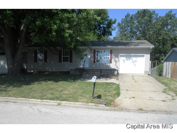 805 Diane Court Springfield, IL 62702 - Photo 1 of 12 Gallery Image 1