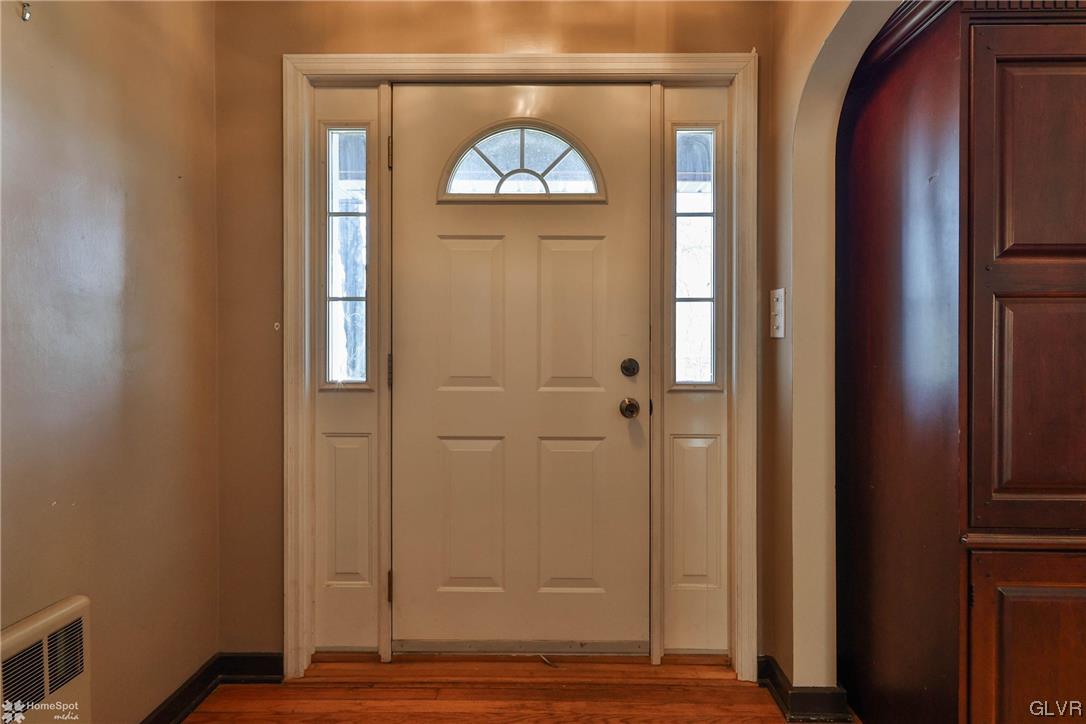 4068 Friedens Road Slatington, PA 18080 - Photo 3 of 20 Gallery Image 3