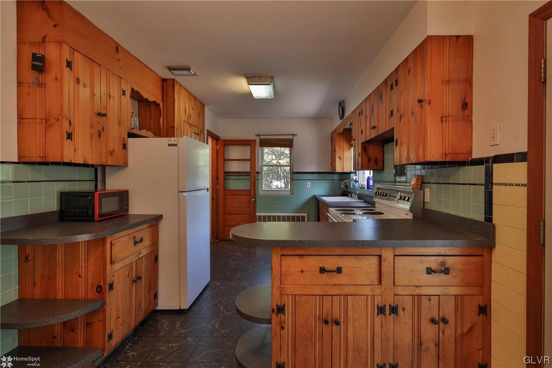 4068 Friedens Road Slatington, PA 18080 - Photo 9 of 20 Gallery Image 9