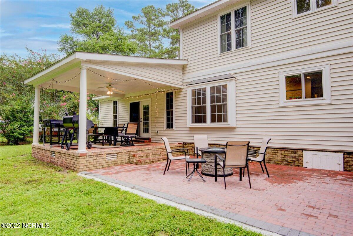 411 Chelsea Road New Bern, NC 28562 - Photo 12 of 54 12-Exterior Back