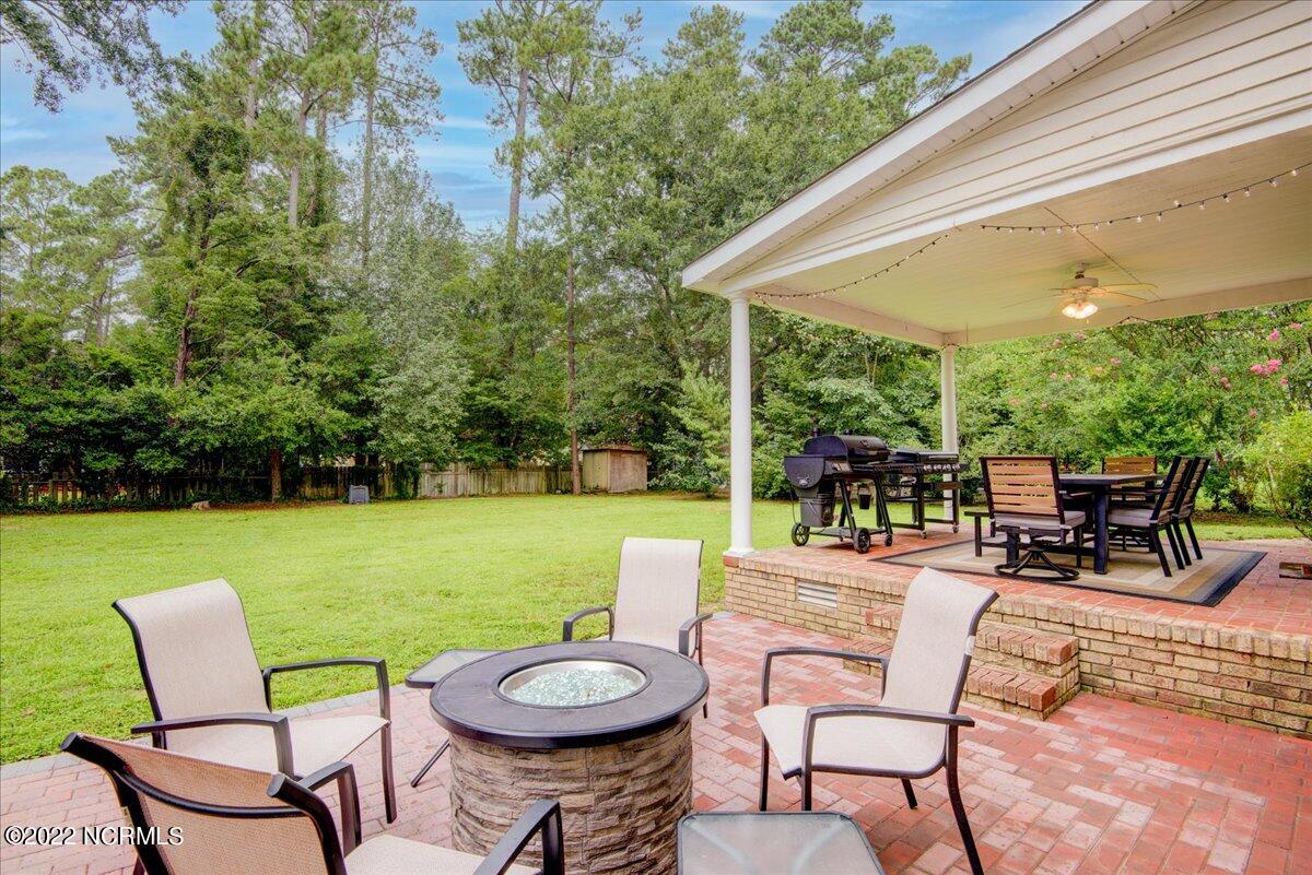 411 Chelsea Road New Bern, NC 28562 - Photo 15 of 54 15-Exterior Back