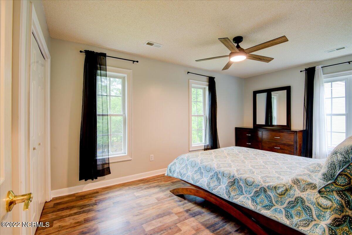 411 Chelsea Road New Bern, NC 28562 - Photo 23 of 54 23-Bedroom 3