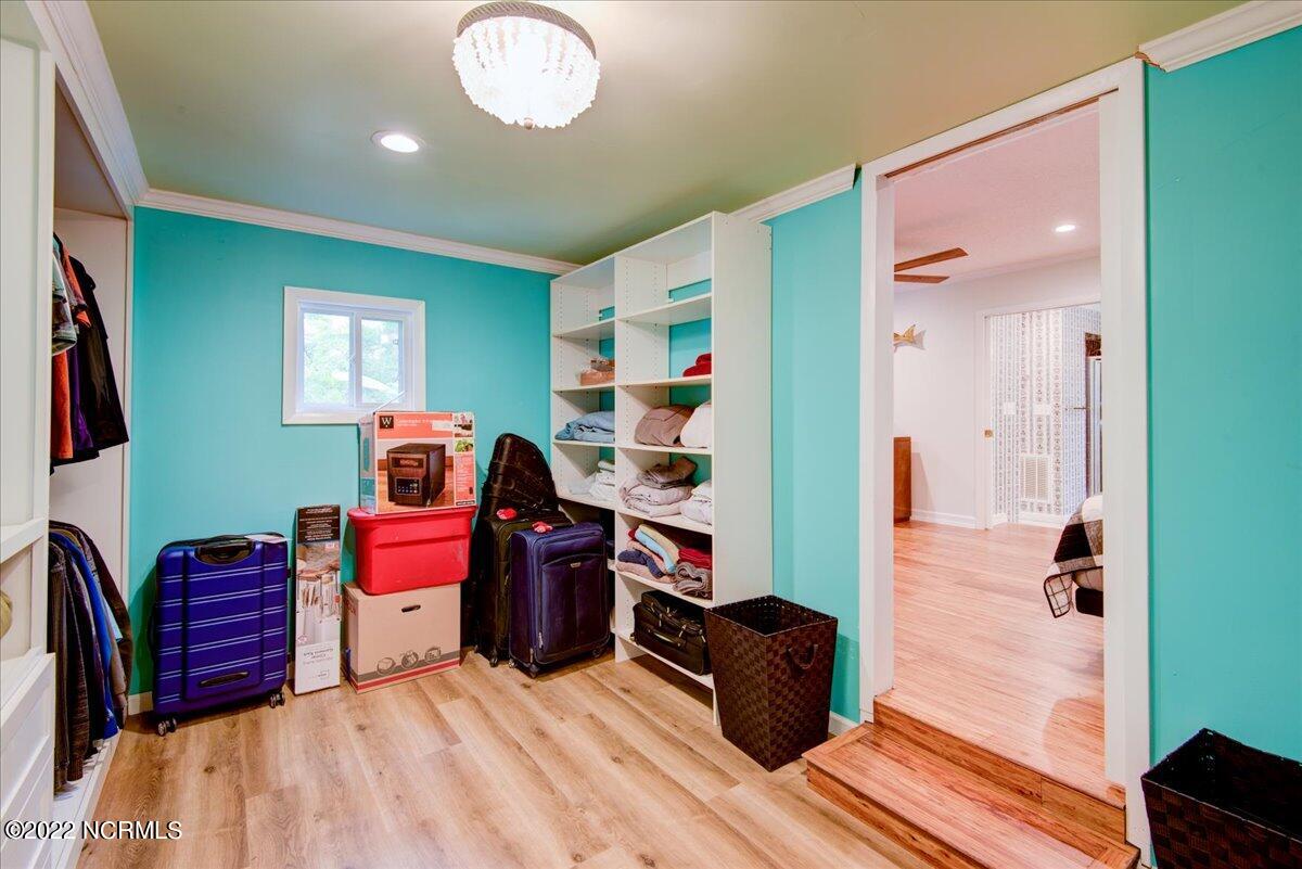 411 Chelsea Road New Bern, NC 28562 - Photo 31 of 54 31-Master Bedroom Closet