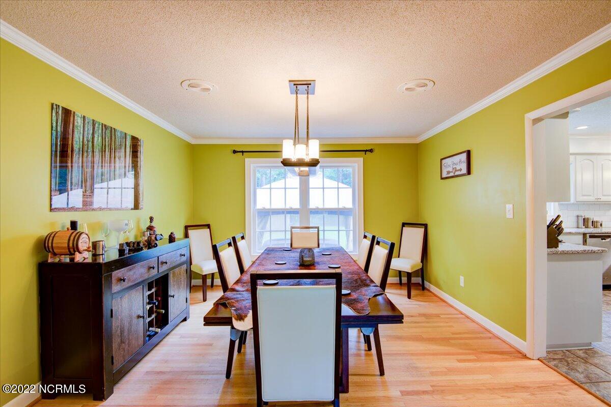 411 Chelsea Road New Bern, NC 28562 - Photo 47 of 54 47-Formal Dining Room