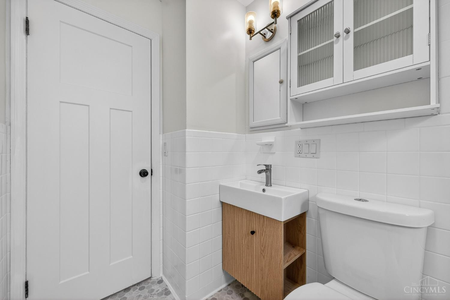 2258 Hunt Road Reading, OH 45215 - Photo 18 of 35 Gallery Image 18
