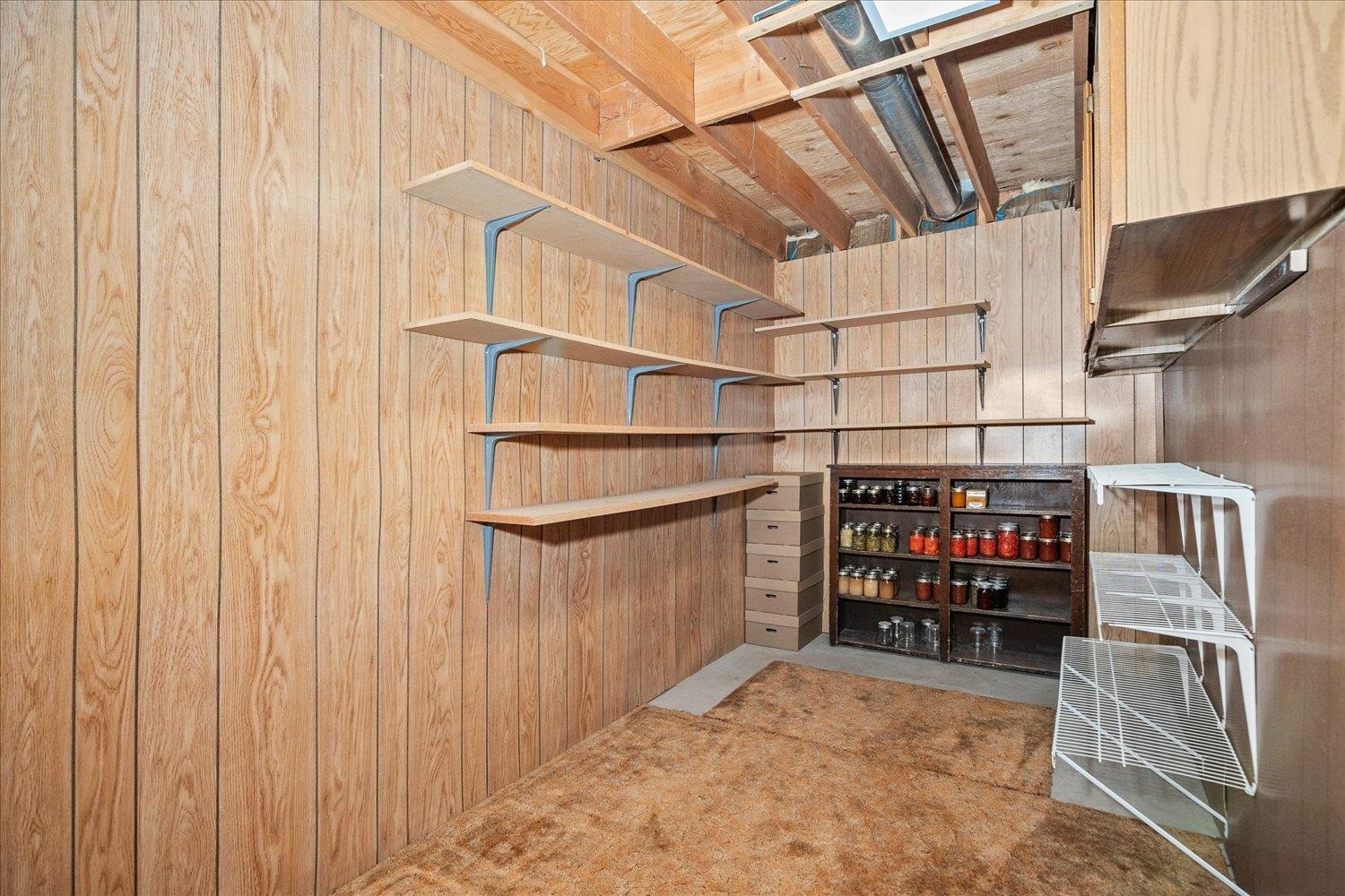 8509 North Martinson Road Newman Lake, WA 99025 - Photo 23 of 46