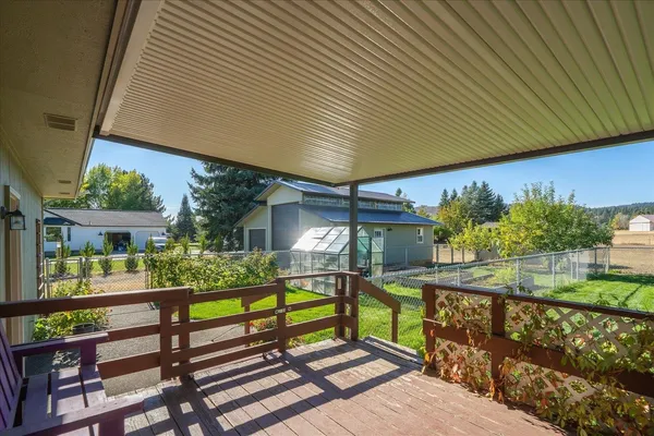 $689,900 | 8509 North Martinson Road, Newman Lake, WA 99025