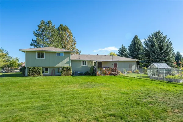 $689,900 | 8509 North Martinson Road, Newman Lake, WA 99025