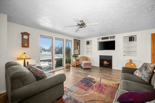 $689,900 | 8509 North Martinson Road, Newman Lake, WA 99025