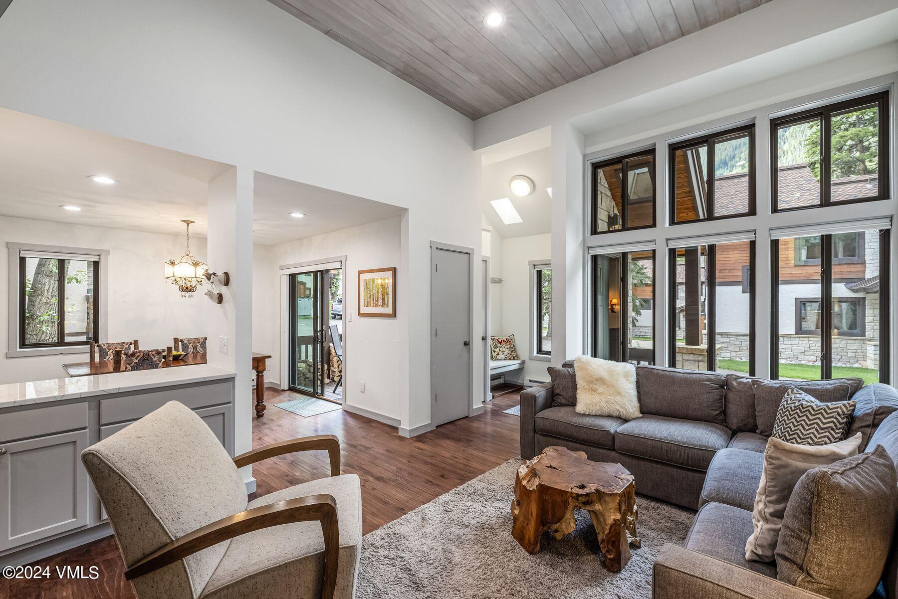 4770 Big Horn Road, Unit H4 Vail, CO 81657 - Photo 4 of 27 photo_online_008