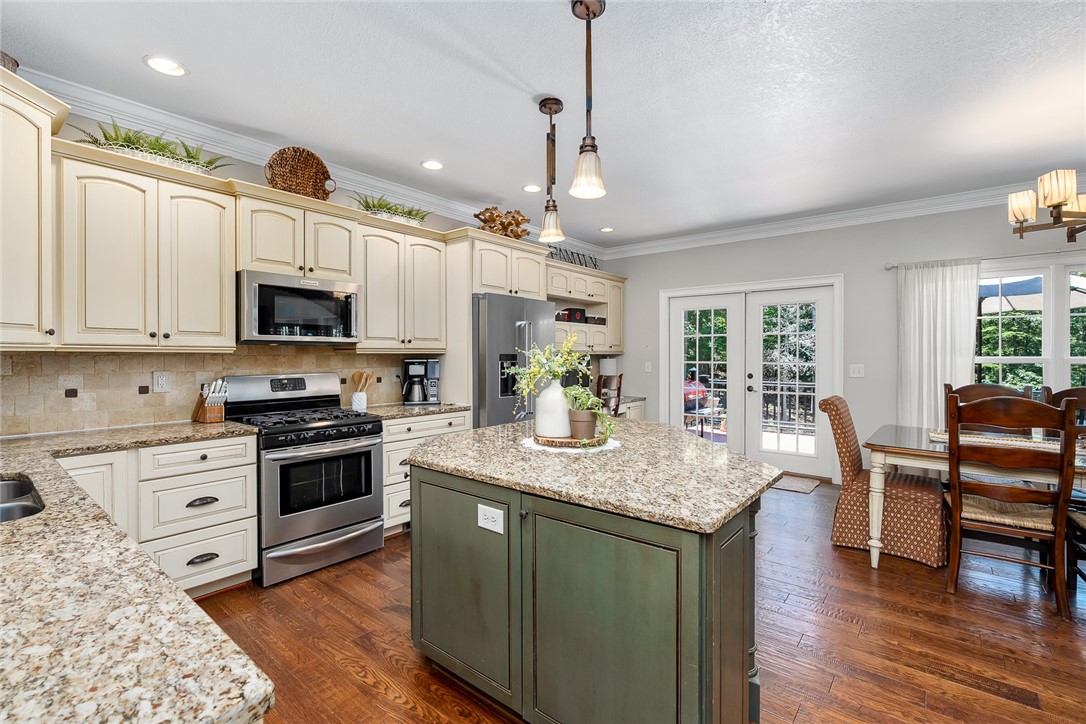 707 Lightwind Court Seneca, SC 29672 - Photo 16 of 49 Gallery Image 16