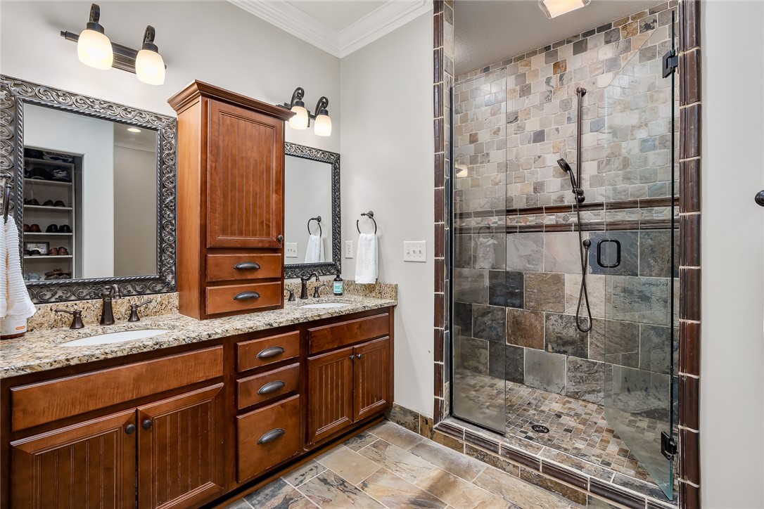 707 Lightwind Court Seneca, SC 29672 - Photo 24 of 49 Master Bath