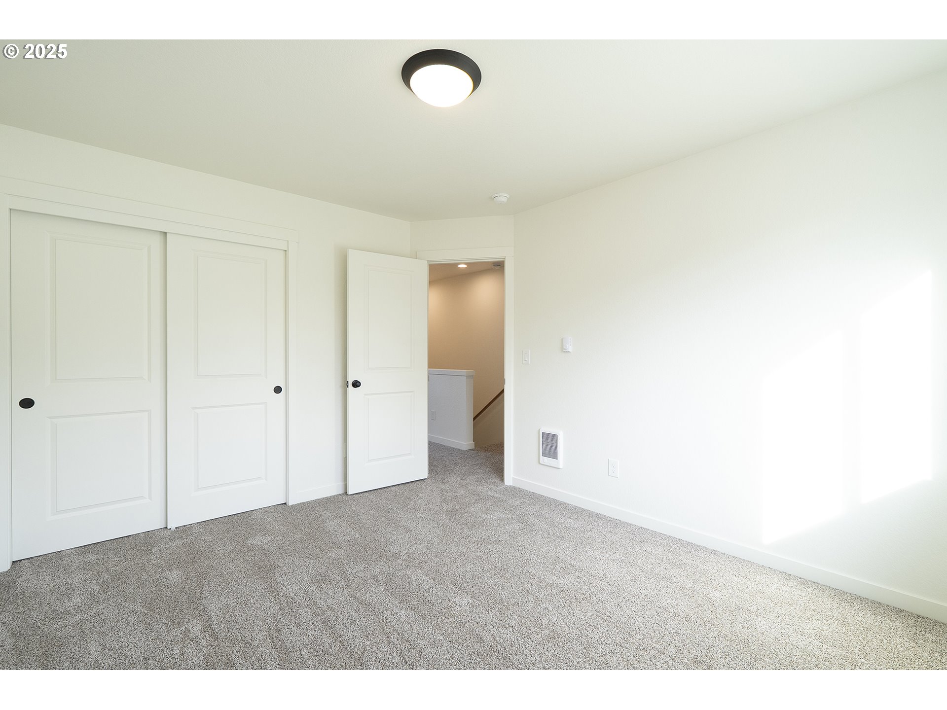 14716 Southeast Powell Boulevard Portland, OR 97236 - Photo 15 of 22