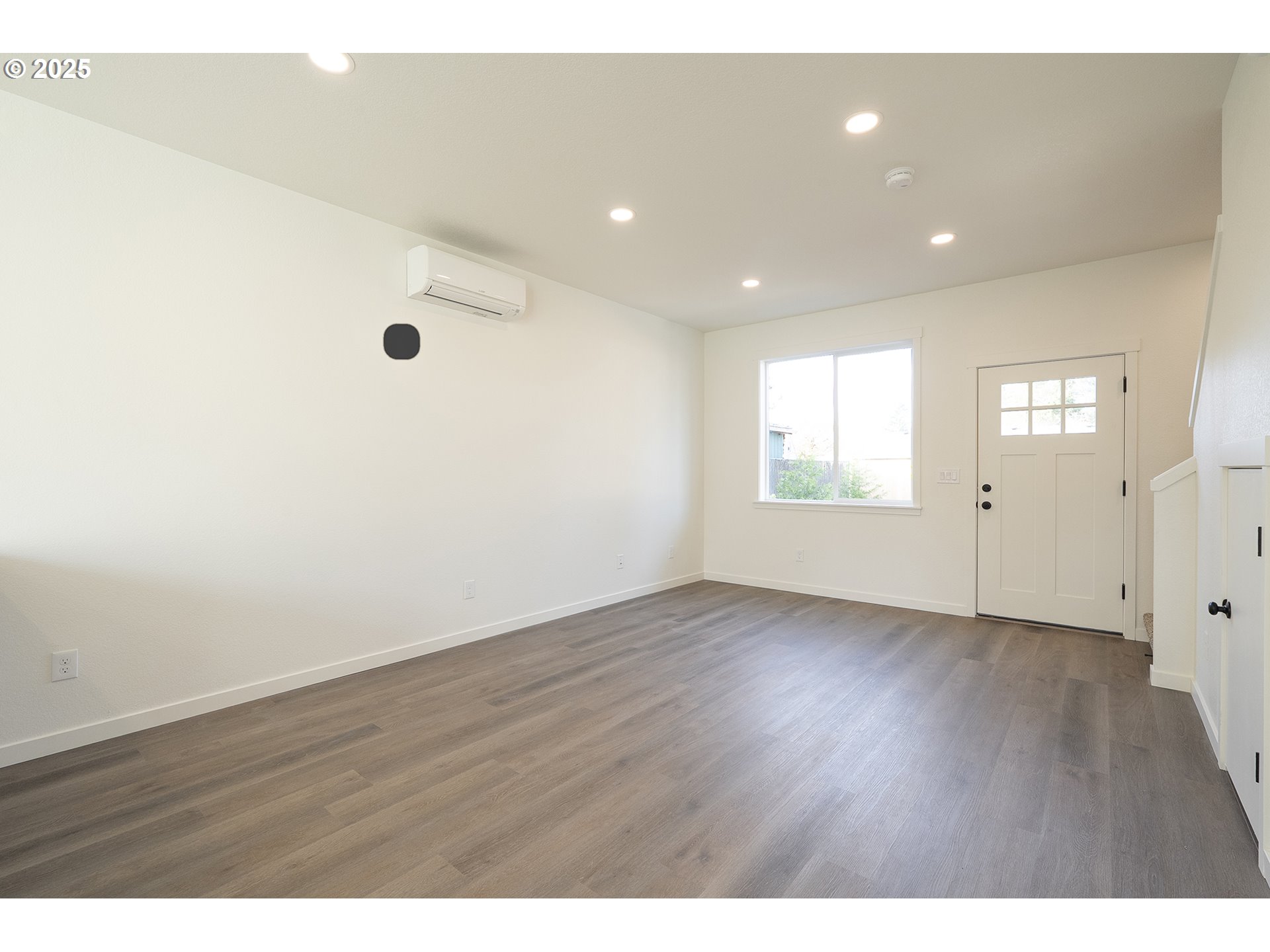 14716 Southeast Powell Boulevard Portland, OR 97236 - Photo 4 of 22