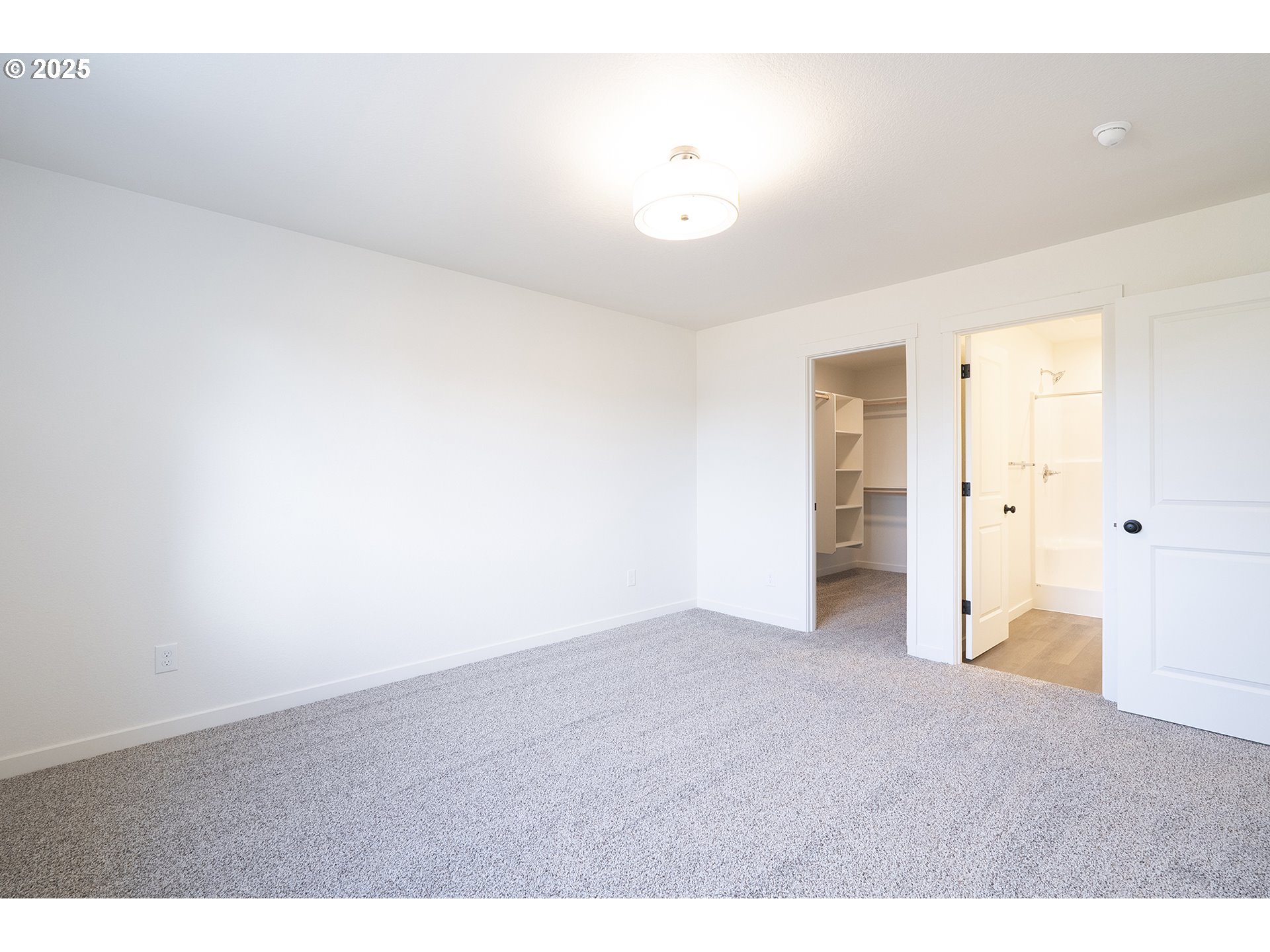 14716 Southeast Powell Boulevard Portland, OR 97236 - Photo 10 of 22