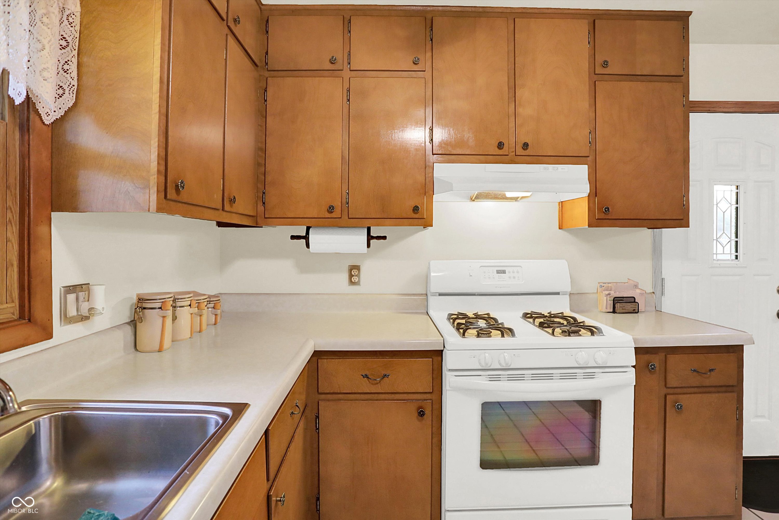 3621 Brill Road Indianapolis, IN 46227 - Photo 9 of 21 Gallery Image 9
