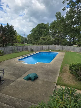 $524,900 | 7607 Lakewood Drive, Florence, AL 35634