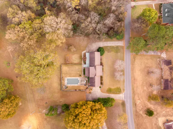 $524,900 | 7607 Lakewood Drive, Florence, AL 35634