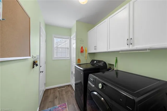 $335,000 | 5800 Edgebrook Court, Jamestown, NC 27282